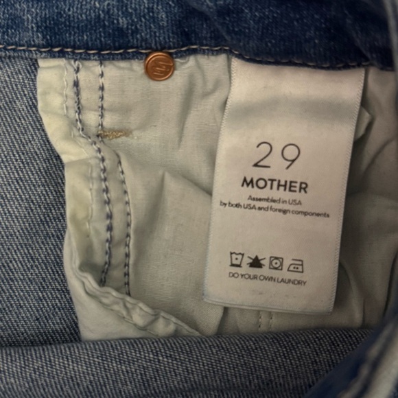 Mother High Waisted Looker Ankle Fray - Picture 6 of 9